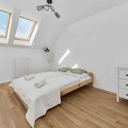 Spacious Family With Free Garage By Renters アパート *